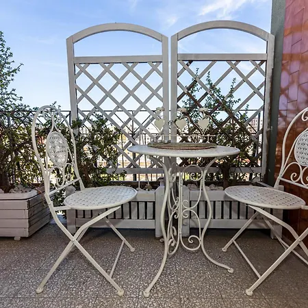 Artistic House Bed & Breakfast Bari