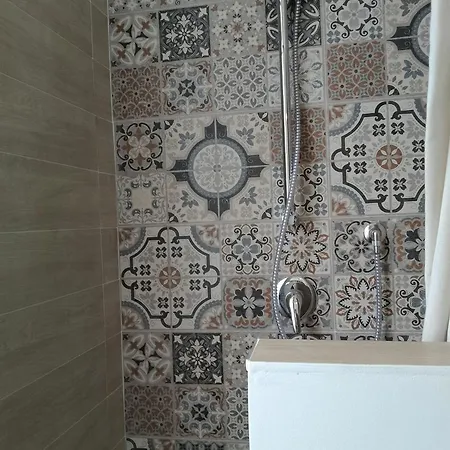 Artistic House 3* Bari